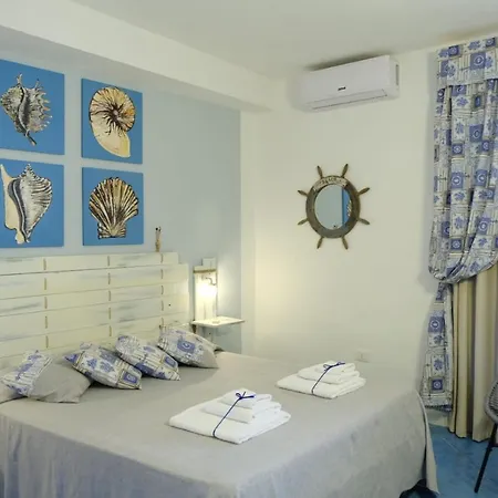 ベッド・アンド・ブレックファスト Favola Di Mare 4*